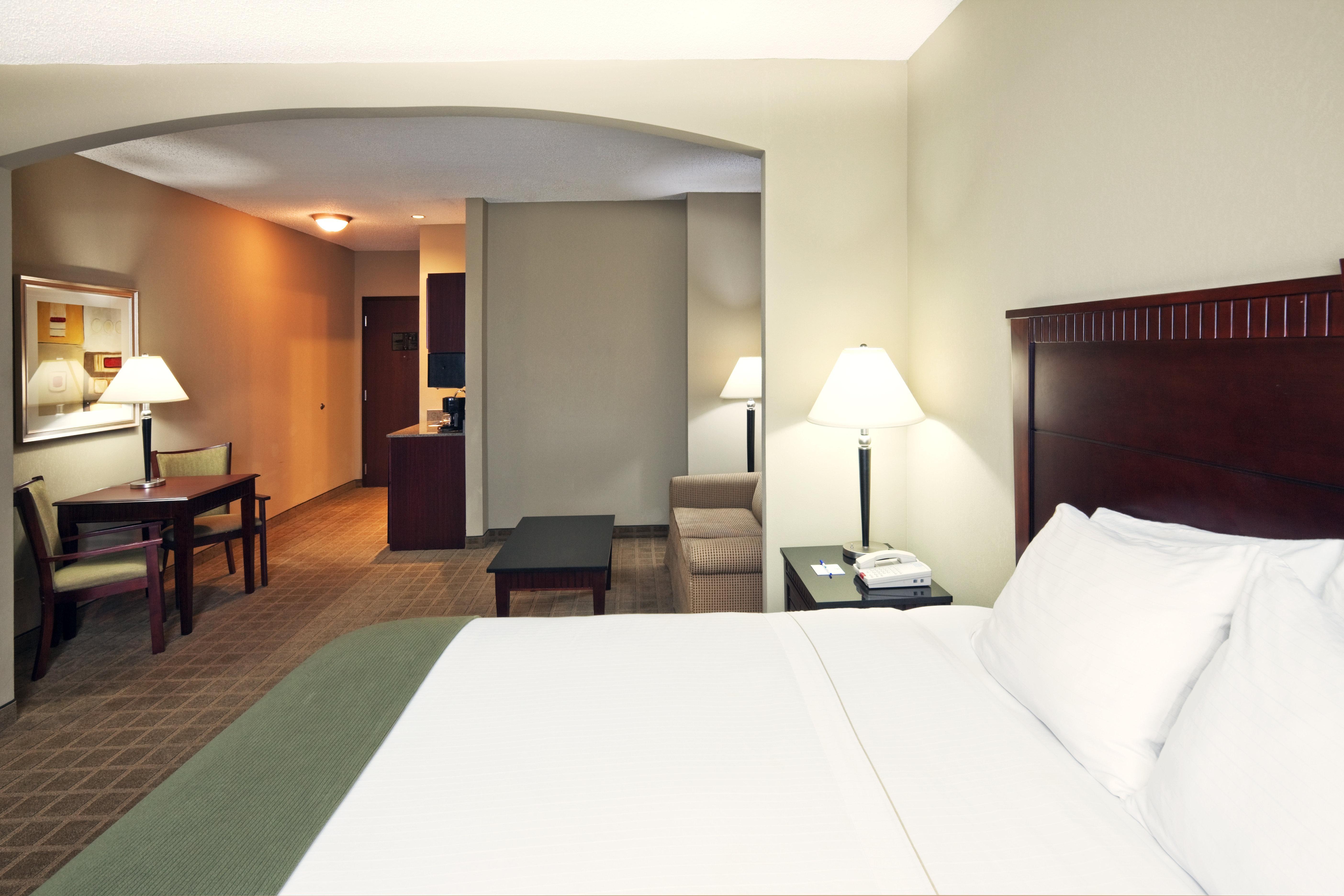 Holiday Inn Express Hotel & Suites Shawnee I-40 By Ihg מראה חיצוני תמונה