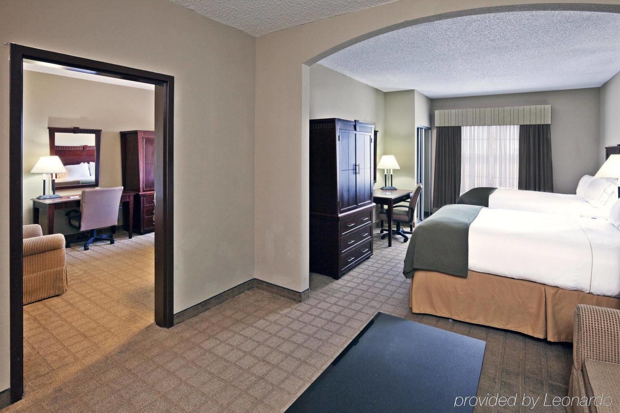 Holiday Inn Express Hotel & Suites Shawnee I-40 By Ihg חדר תמונה